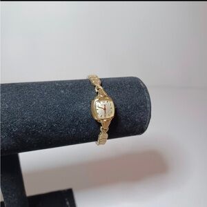 Vintage Bulova Swiss Manual Mechanical 10 K R.G.P. Bezel watch missing crown